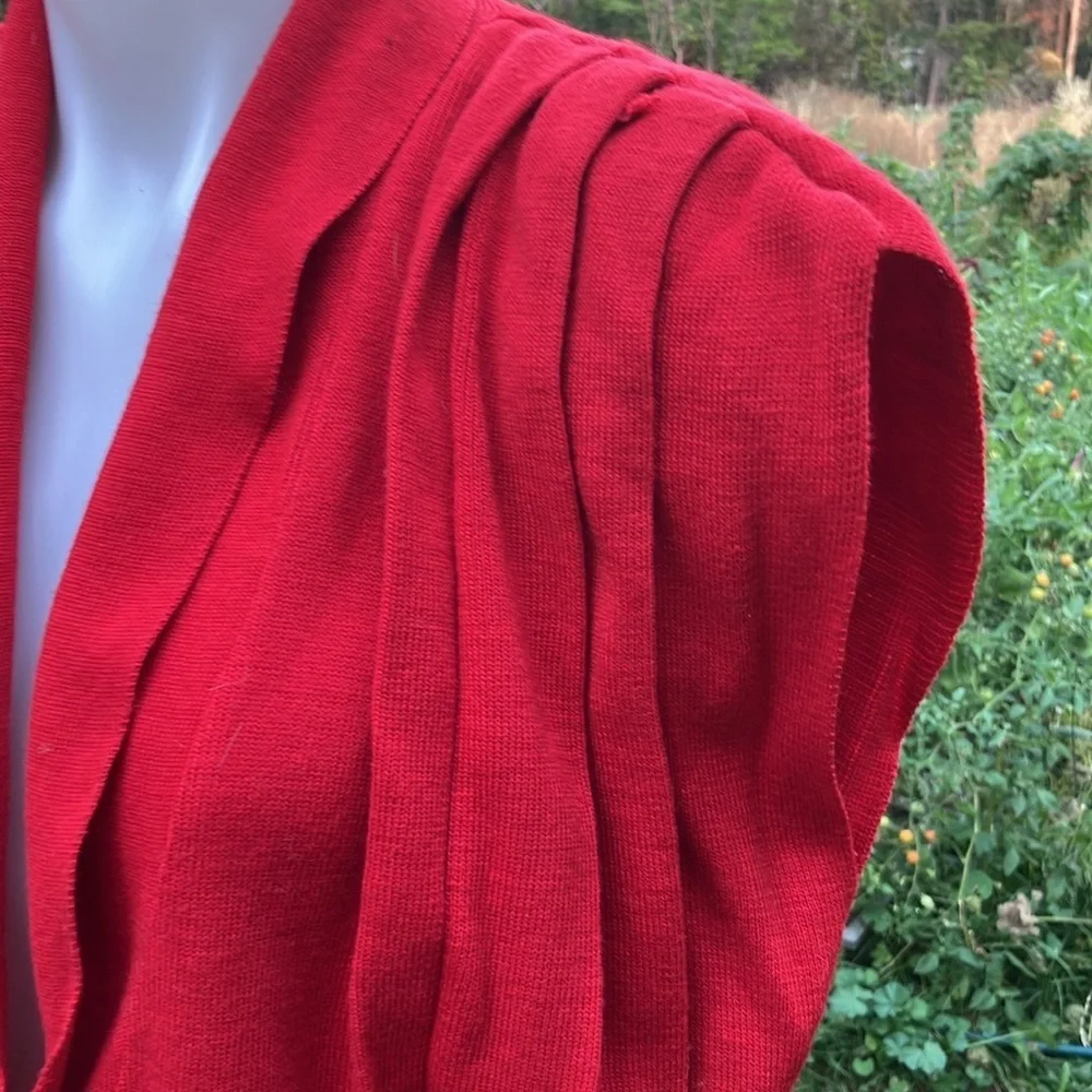 1980’s rrrrruss Russ Togs pleated shoulder sleeveless low close sweater M wool